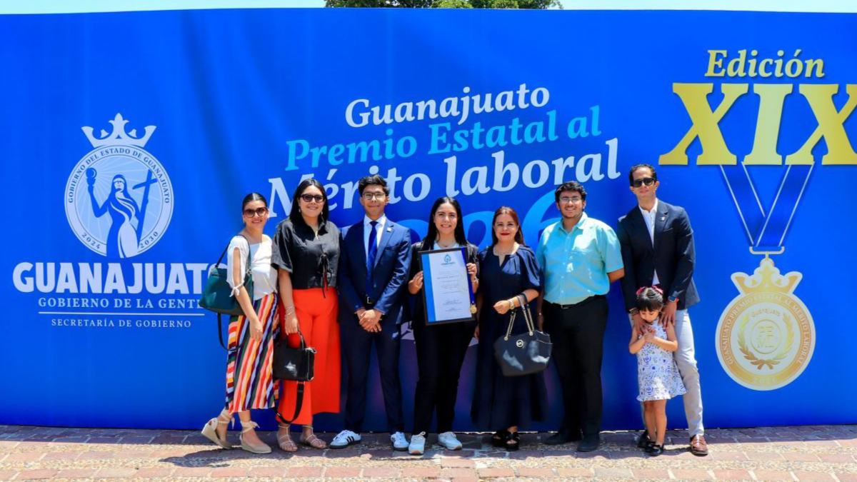 Universidad Santa Fe recibe el Premio Estatal al Mérito Laboral 2026